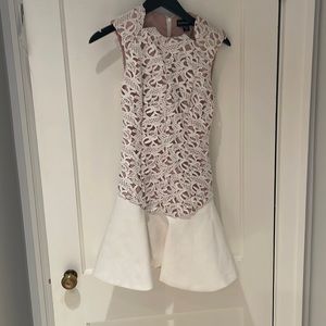 Style stalker lace dress vegas wedding school dance size xsmall 0 as is used